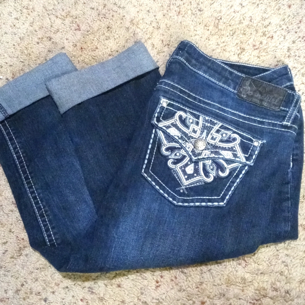 Sound girl Jean Capri